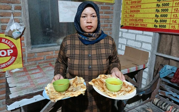 Thumbnail Berita - Kematian Mendadak Pelanggan di Kedai Roti Canai Tirto Moyo, Pemilik Tuntut Kepastian Polisi