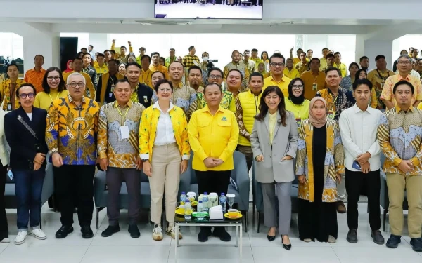 Thumbnail Berita - Soeharto Diusulkan Jadi Pahlawan Nasional, Setuju atau Tidak? Ini Kata Golkar