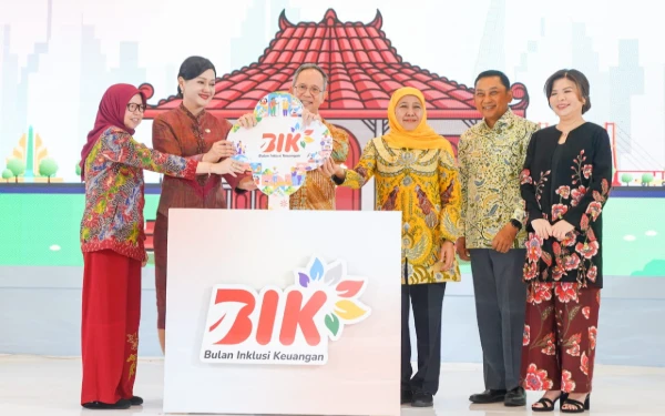 Thumbnail Berita - Gubernur Khofifah Hadiri Puncak BIK dan FinExpo 2025, Sebut Jatim Penggerak Ekonomi Nasional