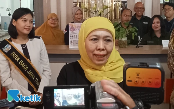 Thumbnail Berita - Khofifah Terbitkan KepGub, UMK 7 Kabupaten/Kota Berubah, Ini Selengkapnya