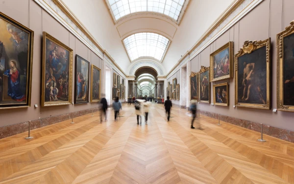 Thumbnail Berita - Pencurian Permata di Museum Louvre, Dua Pelaku Ditangkap