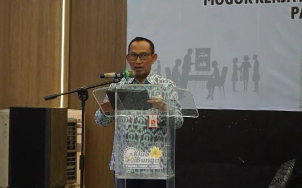 Thumbnail Berita - 44 Warga Kota Batu Bekerja di Luar Negeri sebagai PMI  