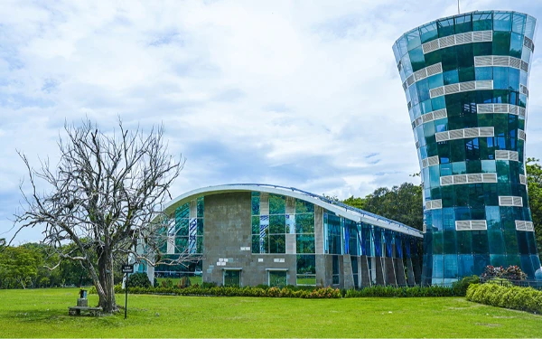 Thumbnail Berita - Penat dengan Rutinitas? Saatnya Rehat di Kebun Raya Purwodadi yang Bikin Pikiran Plong!