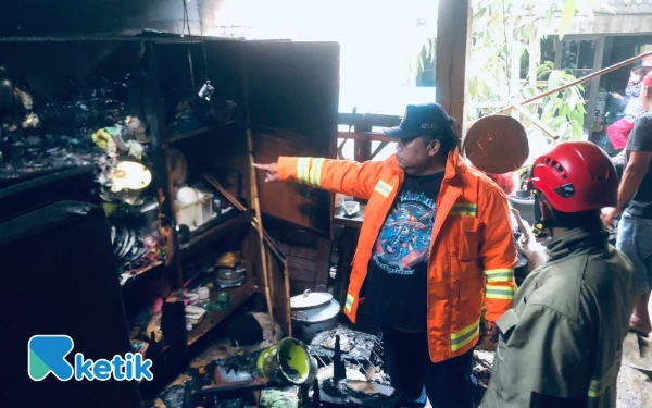 Thumbnail Berita - Dapur Warga Kota Batu Ludes Dilalap Api, Kerugian Ditaksir Capai Rp30 Juta