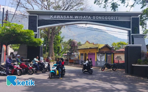 Thumbnail Berita - Jelang Nataru, Wisatawan Diimbau Waspada Penipuan Vila