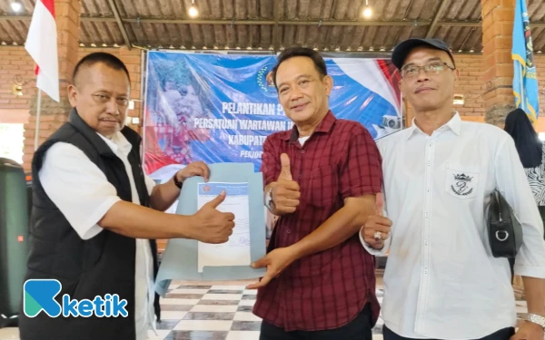 Thumbnail Berita - Kabiro Ketik.com Ditunjuk sebagai Plt Ketua PWI Trenggalek