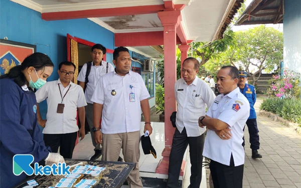 Thumbnail Berita - BNNK Buleleng Tes Urine 15 Pegawai Damkar, Ini Hasilnya