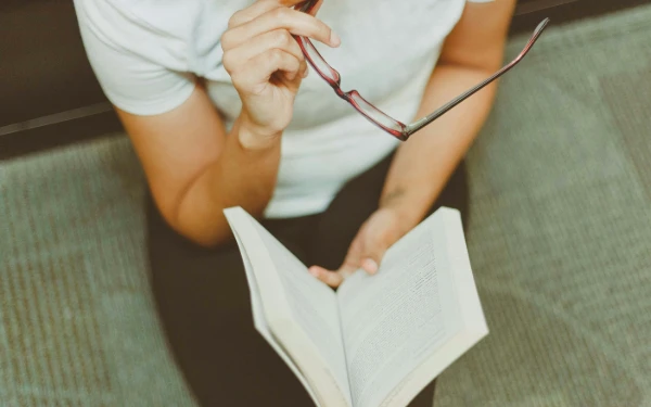 Thumbnail Berita - Bikin Hemat Waktu! Kuasai Teknik Skimming & Scanning untuk Soal Panjang