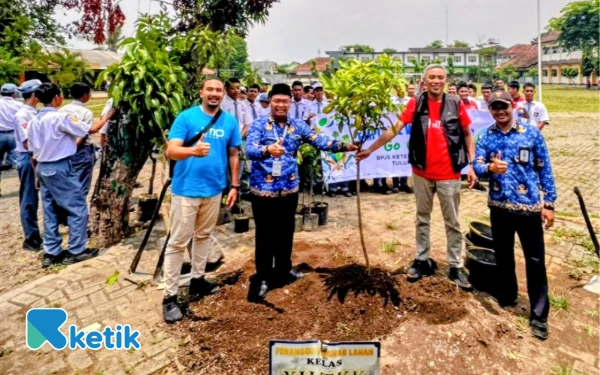 Thumbnail Berita - Kolaborasi BPJS Ketenagakerjaan Tulungagung dengan SMKN 3 Gelar Employee Volunteering