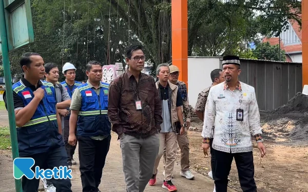 Thumbnail Berita - Intip Progres Revitalisasi Alun-Alun Merdeka Kota Malang, Air Mancur dan Playground Sudah Dibongkar