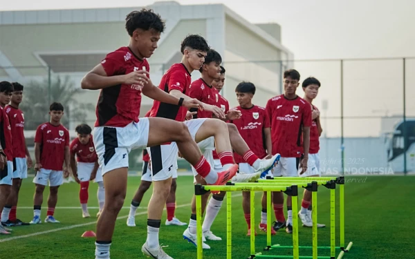 Thumbnail Berita - Siap Berlaga di Piala Dunia Qatar 2025, Nova Arianto Panggil 21 Pemain Timnas Indonesia U-17