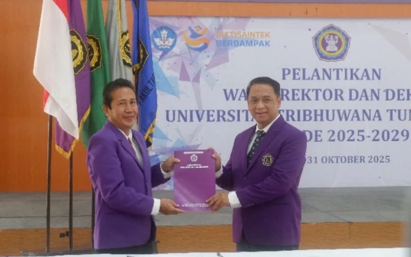 Thumbnail Berita - Pelantikan Pejabat Struktural Baru Unitri Tandai Regenerasi Kepemimpinan