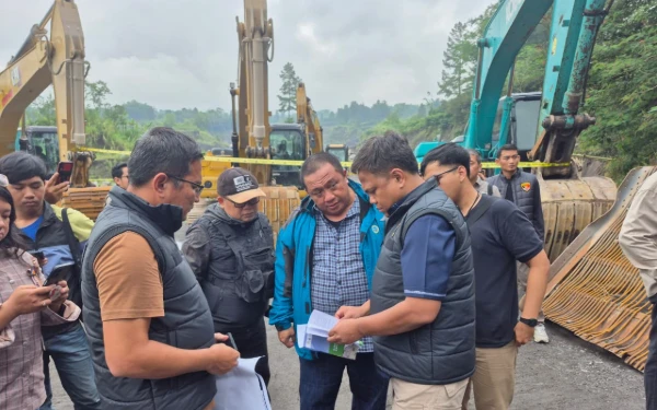 Thumbnail Berita - Rp 3 Triliun Mengalir dari Tambang Pasir Ilegal Merapi, Polisi Siap Jerat Mafia Pemodal