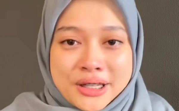 Thumbnail Berita - Ingin Seperti Risma Bangun Citra Positif Lewat Medsos, Apakah Berhasil?
