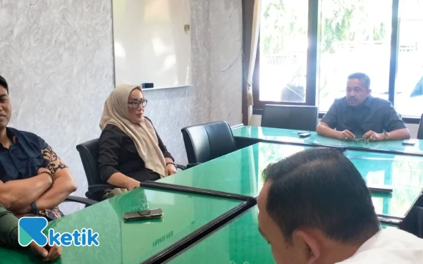 Thumbnail Berita - Longsor di Depok Telan Korban Jiwa, Begini Kata Ketua Komisi IV DPRD Trenggalek