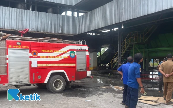 Thumbnail Berita - Pabrik Sawit PT SMS di Abdya Terbakar, Produksi Terhenti Sementara