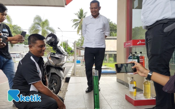 Thumbnail Berita - Polres Bondowoso Cek Kualitas Pertalite di Sejumlah SPBU