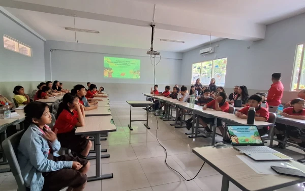 Thumbnail Berita - STIKVINC Wujudkan Sekolah Ramah Anak Lewat Program Perberdayaan di SDK Santo Yusup Tropodo