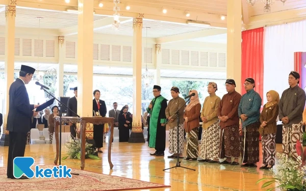 Thumbnail Berita - Gubernur DIY Sri Sultan HB X: Padukan Pengalaman Senior dan Inovasi Digital Gen Z untuk Birokrasi Visioner