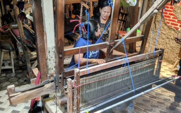 Thumbnail Berita - Rombongan Warga Kutai Timur Belajar Langsung ke Kampung Tenun Kota Kediri