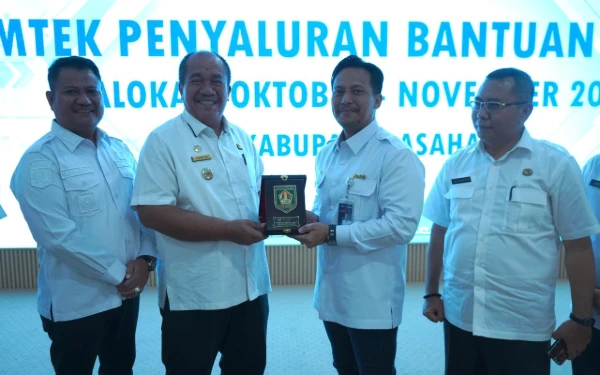 Thumbnail Berita - Bupati Asahan Tegaskan Komitmen Pemerintah dalam Ketahanan dan Penyaluran Bantuan Pangan