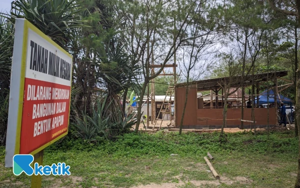 Thumbnail Berita - Kepala BKD Pacitan Sebut Warung di Sisi Barat Pancer Dorr Liar, Serobot Aset Pemkab