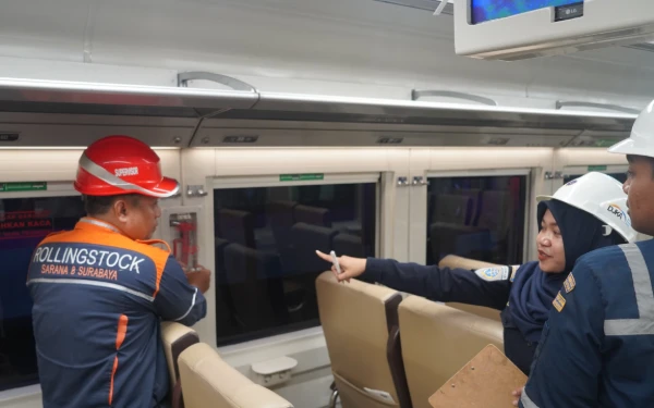 Thumbnail Berita - Sarana Kereta Disapu Bersih! DJKA dan KAI Intensifkan Ramp Check untuk Layanan Nataru 2025/2026