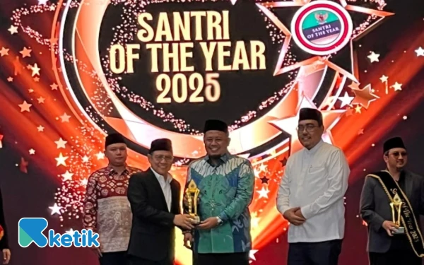 Thumbnail Berita - Kiai Zaini Nurul Jadid Jadi Tokoh Santri Sepanjang Masa