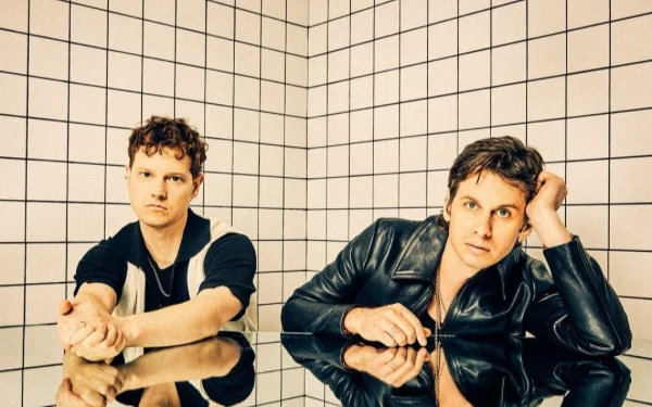 Thumbnail Berita - Tak Sekadar Lagu Pop, “Pumped Up Kicks” Simpan Pesan Gelap Tentang Kekerasan Remaja