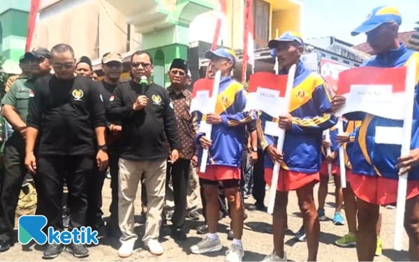 Thumbnail Berita - Peringati Hari Juang, Ribuan Peserta Ikuti Napak Tilas Kejuangan di Brebes ‎