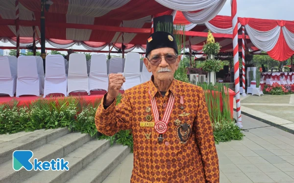 Thumbnail Berita - Pesan Haru Mbah Ahmad, Veteran 103 Tahun: NKRI Harga Mati?