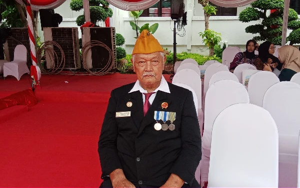 Thumbnail Berita - Veteran Surabaya Ajak Generasi Muda Teruskan Perjuangan dengan Kejujuran dan Ilmu