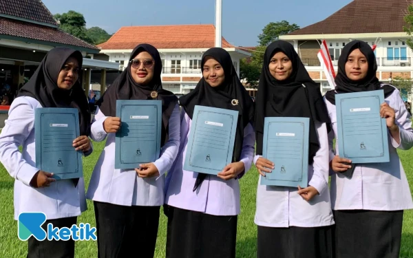 Thumbnail Berita - Tunggu Perintah Bupati, PPPK Paruh Waktu Pacitan Dijadwalkan Terima SK Bulan Ini