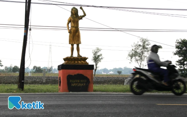 Thumbnail Berita - Mengunjungi Kampung Halaman Pahlawan Nasional Marsinah di Nglundo Nganjuk, Simbol Keberanian dan Kebanggaan Warga Setempat