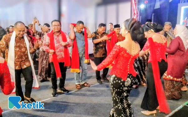 Thumbnail Berita - Langen Beksan Tayub Memukau, Harapan Wabup: Gemakan Pelestarian Budaya Lokal