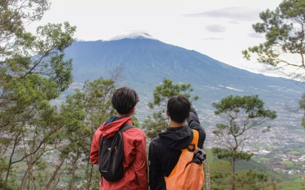 Thumbnail Berita - Cocok untuk Pendakian Tektok, Ini 3 Gunung Ramah Pemula di Malang Raya,