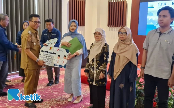 Thumbnail Berita - Kuota Calhaj Berkurang Drastis, Bupati Bandung Perjuangkan Tambahan Lagi