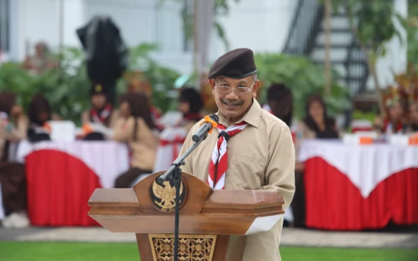 Thumbnail Berita - Badrodin Haiti: Tugas Polisi Bukan Tanam-Panen, Tapi Jaga-Lindungi Petani