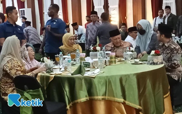 Thumbnail Berita - Tasyakuran Gelar Pahlawan Nasional, Shinta Nuriyah: Warisan Gus Dur Mencintai Perdamaian dan Persaudaraan