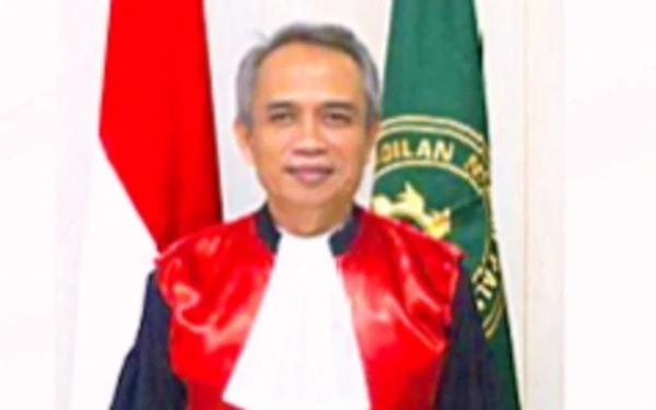 Thumbnail Berita - Kepergian Sang Hakim Teladan:,Raden Zaenal Arief Tinggalkan Duka Mendalam di PN Palembang
