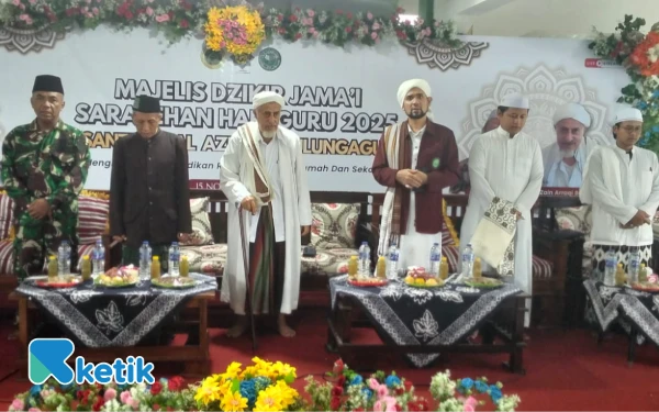 Thumbnail Berita - Demi Bekali Guru, Pesantren Al Azhaar Tulungagung Hadirkan Syekh Abu Bakar