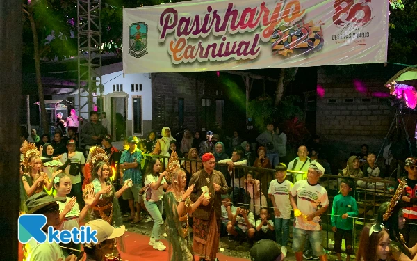 Thumbnail Berita - Pasirharjo Carnival Budaya 2025, Panggung Kreativitas Warga dan Momentum 80 Tahun Tradisi Bersih Desa