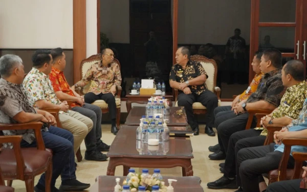 Thumbnail Pemkab dan Kejari Asahan Bahas Penguatan Koordinasi Pemerintahan