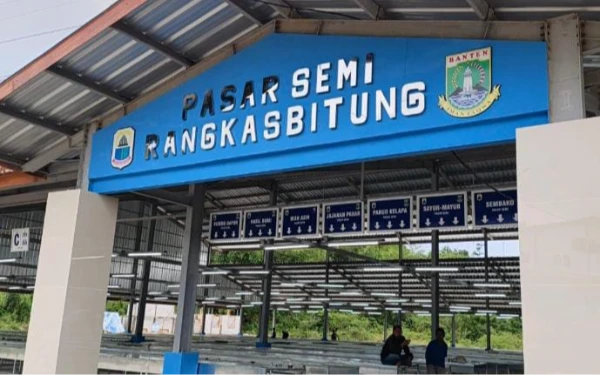 Thumbnail Berita - Ketua Baznas Lebak Soroti Fasilitas Pasar Semi Rangkasbitung yang Mulai Beroperasi