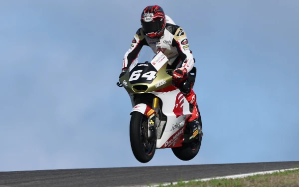 Thumbnail Berita - Mario Aji Cetak Sejarah Baru Moto2 untuk Indonesia!