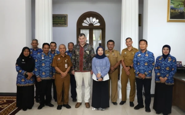 Thumbnail Berita - Konjen Australia Buka Ruang Kerja Sama Dukung Kemajuan dan Daya Saing Tuban