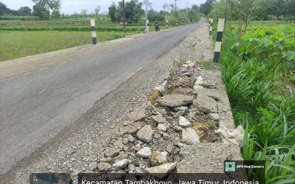 Thumbnail Berita - Infrastruktur Tuban Amburadul, Jalan Poros Desa Baru Setahun Sudah Jebol