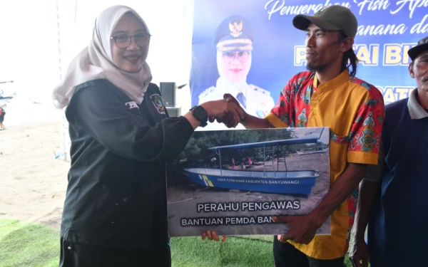 Thumbnail Berita - Destinasi Wajib Mancing Mania! Pantai Bimorejo Banyuwangi Kini Punya Rumah Apung