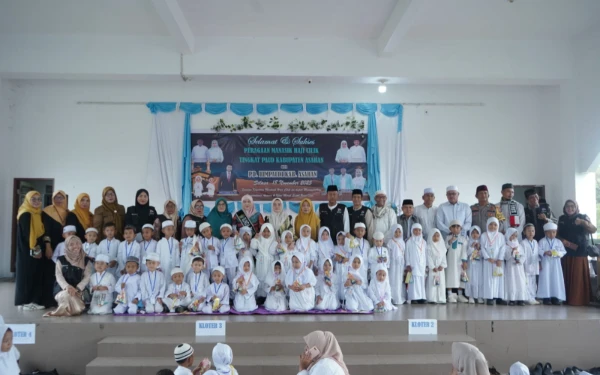Thumbnail Berita - Bunda PAUD Asahan Dampingi Pelaksanaan Manasik Haji Cilik di Masjid Agung Kisaran