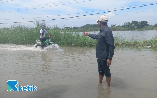 Thumbnail Berita - Permasalahan Banjir, Wakil Ketua III DPRD Gresik Soroti Perbaikan Sistem Irigasi